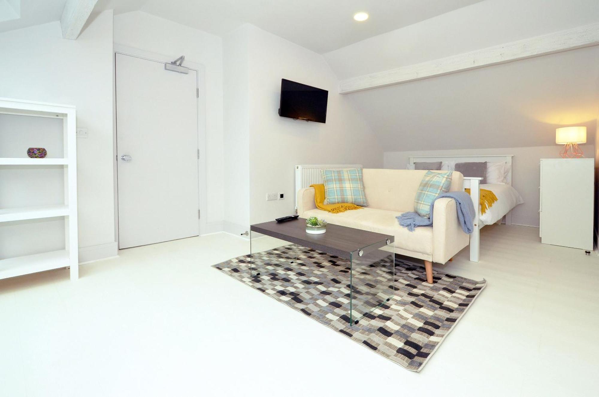 Townhouse Plus @ London Road Stoke Eksteriør bilde
